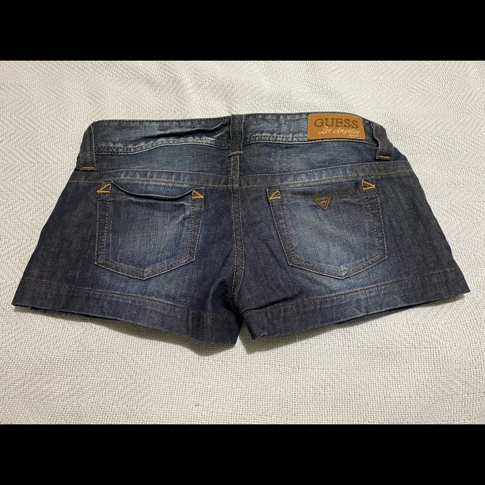 Guess - Picture 3 of 5